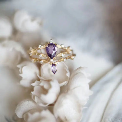 Vintage Flower Crystal Ring